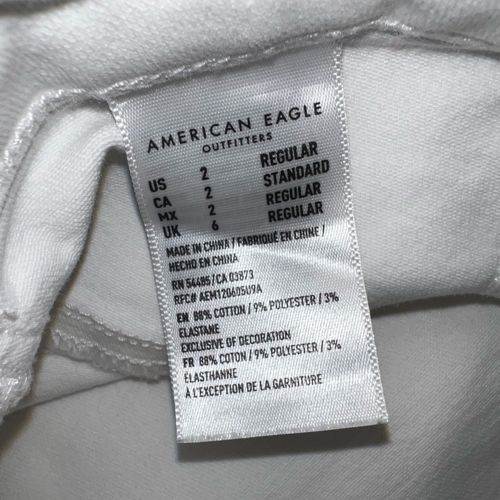 American eagle white jeans size 2